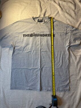 💣 The Hundreds Gray Atom Bomb 💣 T-Shirt